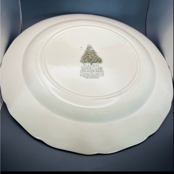 Johnson Brothers “Genuine Hand Engraving” Chop Plate – 12 1/4” – England - Picture 2 of 7